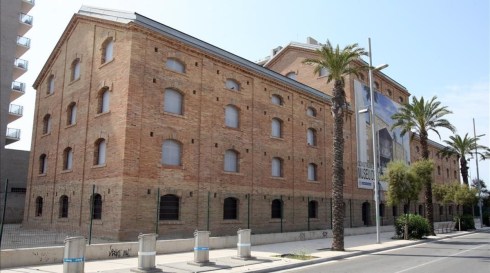 ICULT  edificio CACI Badalona museo del comic  Al copyright poseu   FICOMIC